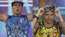 "Esto es guerra": Krayg Peña bañó en pintura a Mario Hart