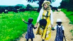 Madonna confirma en Instagram que adoptó a gemelas de Malaui