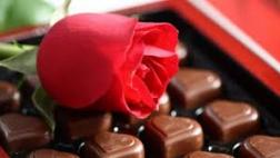 Vive un San Valentín sin deudas, recomienda el BCP