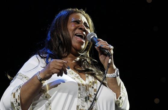 Aretha Franklin anuncia su retiro de los escenarios
