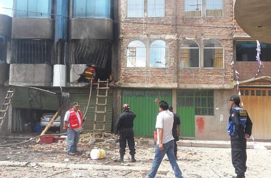 Puno: explosión de pirotécnicos causa muerte de 3 personas