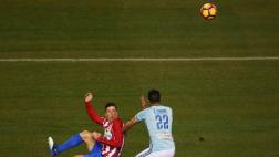 Fernando Torres anotó golazo de media chalaca con Atlético