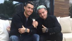J Balvin y Cristiano Ronaldo posan juntos en Instagram