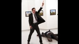 Imagen de asesinato a embajador ruso gana World Press Photo