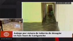 Rotura de tubería de desagüe inundó viviendas en SJL