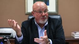 Bruce: “Nadie tiene corona, ningún presidente ni ex presidente”
