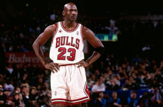 Jordan cumplió 54 años: si no lo viste jugar, mira este video