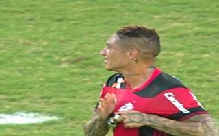 Paolo Guerrero anotó gol tras magistral pase de Miguel Trauco