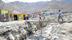Familias asentadas en quebradas se rehúsan a reubicación