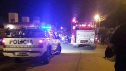 Hombre mató a puñaladas a su familia y luego incendió su casa