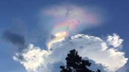 El extraño arcoíris de fuego que iluminó el cielo de Singapur