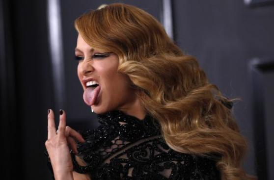 Instagram: Paulina Rubio reaparece tras caída en concierto