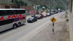 Carretera Central es reabierta al tránsito tras caída de huaico