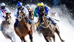 Conoce la carrera en la que los caballos corren sobre hielo