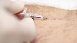 Cuba ensaya una vacuna para mejorar vida de pacientes con sida