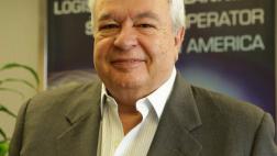 "La falta de innovación desincentivó el consumo de móviles"