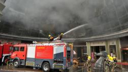 China: Incendio en un hotel deja al menos diez muertos