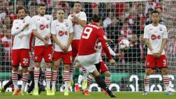 Ibrahimovic y otro golazo: marcó en final de la Copa de la Liga
