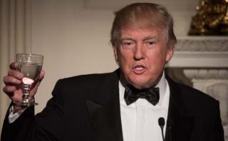 Trump inaugura la gala con la que busca opacar a los Oscar