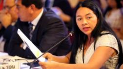 Fujimorista Cuadros a ministra: "¿Nació o eligió ser mujer?"