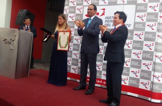 Brissa Málaga recibió sus segundos Laureles Deportivos (VIDEO)