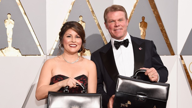 [Foto] Oscar 2017: Academia despide a responsables del histórico error