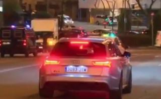 Cristiano Ronaldo se pasó luz roja frente a policías [VIDEO]