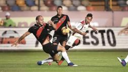Universitario ganó 1-0 a Municipal y logró su primera victoria