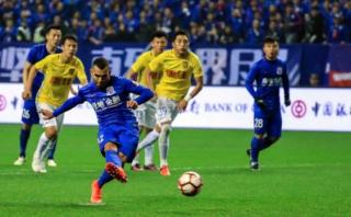 Tevez debutó con gol en Shanghai Shenhua en la Superliga China