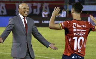 Wilstermann de Mosquera goleó 6-2 a Peñarol en la Libertadores