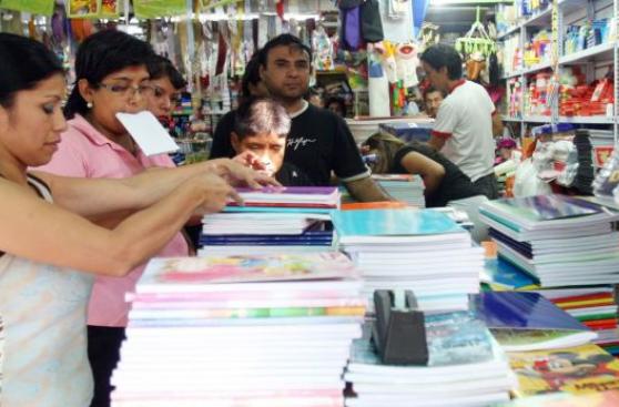 Advierten daños a la salud por uso de útiles escolares falsos