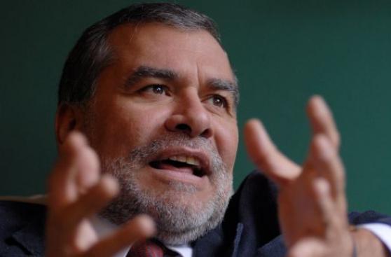 Ugaz: "Fiscalía debería archivar denuncias a PPK y Vizcarra"