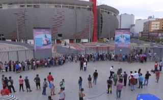Perú-Uruguay: largas colas en venta de entradas [VIDEO]