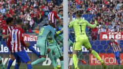 Atlético de Madrid le marcó al Barza con este cabezazo de Godín