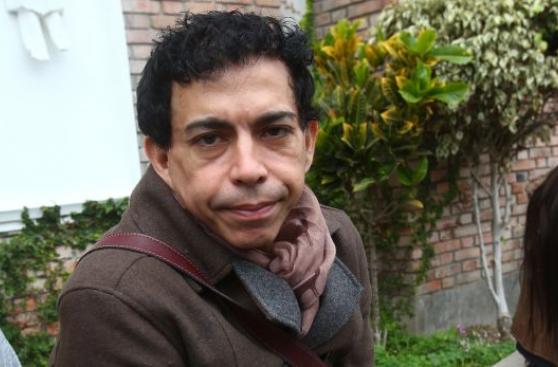 Ernesto Pimentel niega querer "lavarle la cara" a sus invitados
