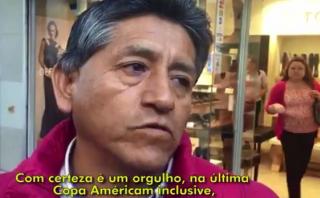 Peruanos que viven en Chile felices por ver a Guerrero y Trauco