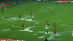River ante Medellín se suspendió momentáneamente por lluvias