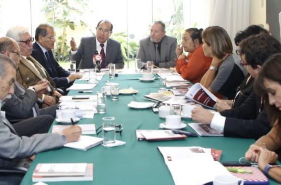 JNE expuso proyecto de reforma electoral a Consejo de la Prensa