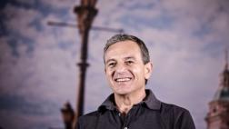 Presidente ejecutivo de Disney acepta quedarse hasta 2019