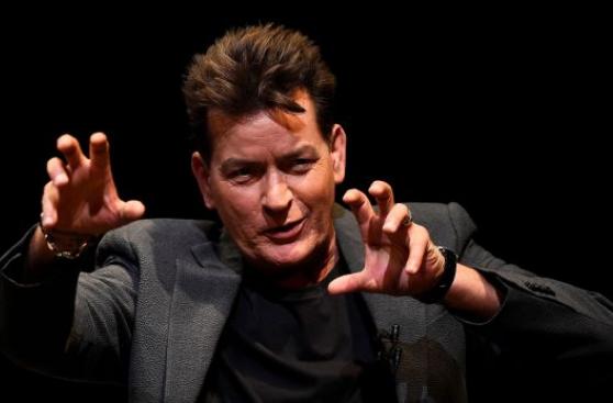 Charlie Sheen afirma que hay más actores con VIH en Hollywood