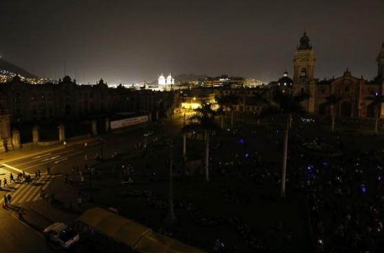 Lima y ciudades se ‘apagaron’ por La Hora del Planeta