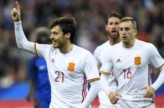 España venció 2-0 a Francia de visita en amistoso internacional