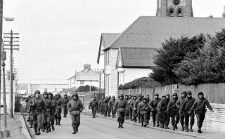 Historia congelada: La guerra de las Malvinas, abril de 1982