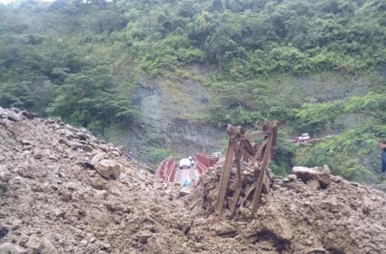 Cusco: puente colapsó tras derrumbe en La Convención