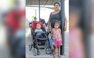 Familias aún esperan un cupo en vuelos humanitarios de la FAP