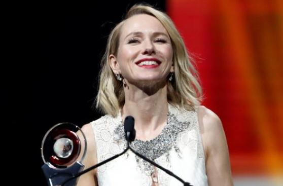 La inteligente "venganza" de Naomi Watts a una astuta fotógrafa