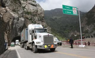 MTC restringe paso de vehículos pesados por Carretera Central