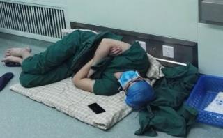 Twitter: fotografías de médico chino causan furor en las redes