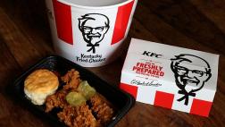 KFC dejará de servir pollo tratado con ciertos antibióticos