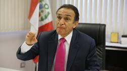 Becerril: "Si fuésemos homofóbicos, no dialogaríamos con Bruce"